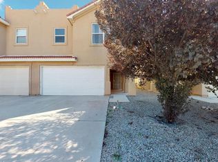 724 Mesa Del Rio St NW, Albuquerque, NM 87121