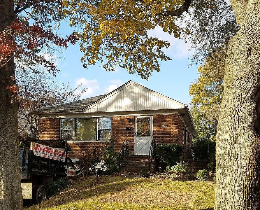 2nd image of 16919 75th Ave