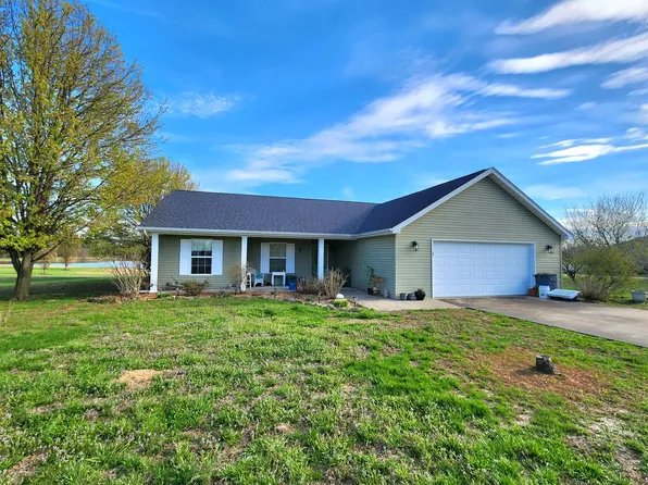 156 Hanover Ln, Murphysboro, IL 62966