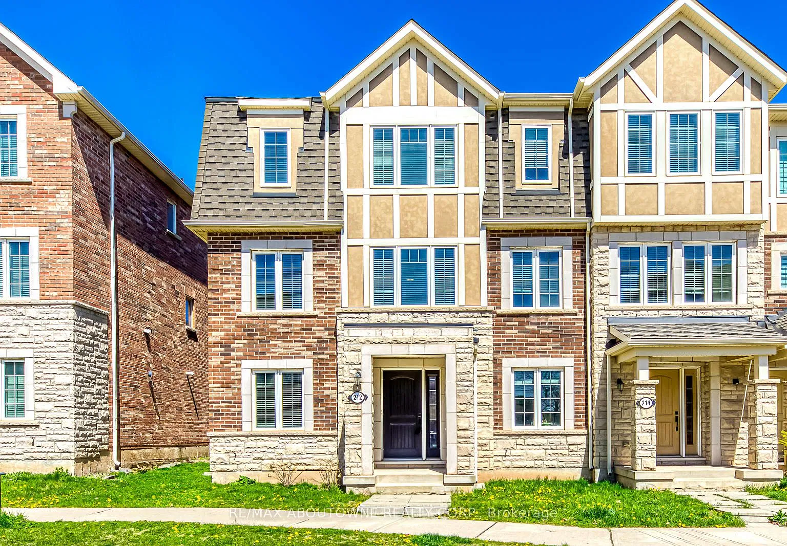 3 bed, $3,300 — Photo 1