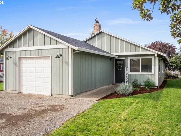 408 Eckerd Ave, Molalla, OR 97038