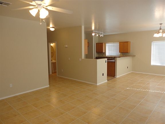 4th image of 10325 E Cicero Cir