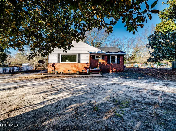 1413 Stansfield Drive, Fayetteville, NC 28303