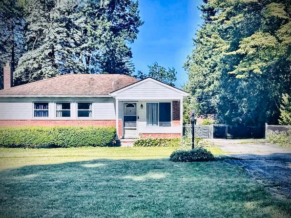 37175 Mulberry St, Clinton Township, MI 48036