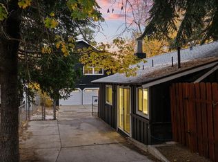 933 Cameron Dr, Big Bear Lake, CA 92315