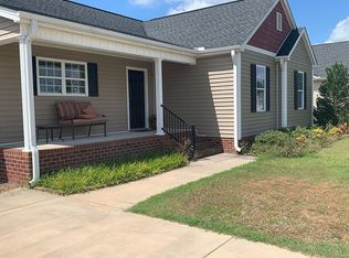 35 Northgate Ln, Clinton, NC 28328