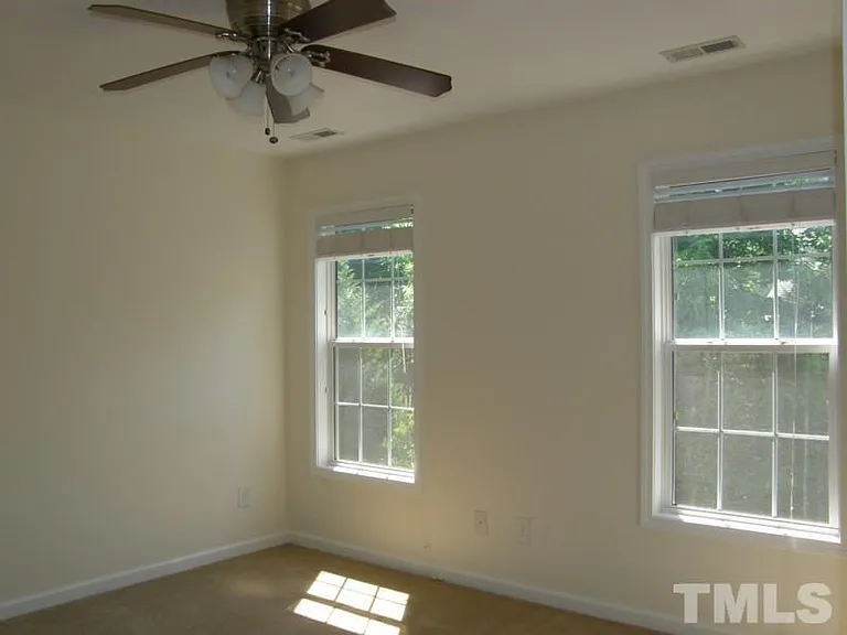 2709 Alder Ridge Ln — Photo 8
