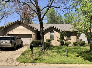 13700 Scarlet Oak Dr, Little Rock, AR 72211