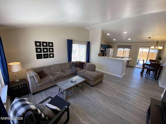 2nd image of 621 Keppel St
