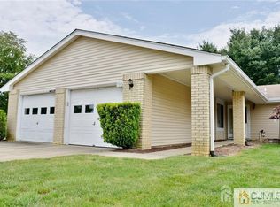 737 Prospect Rd #A, Monroe Township, NJ 08831