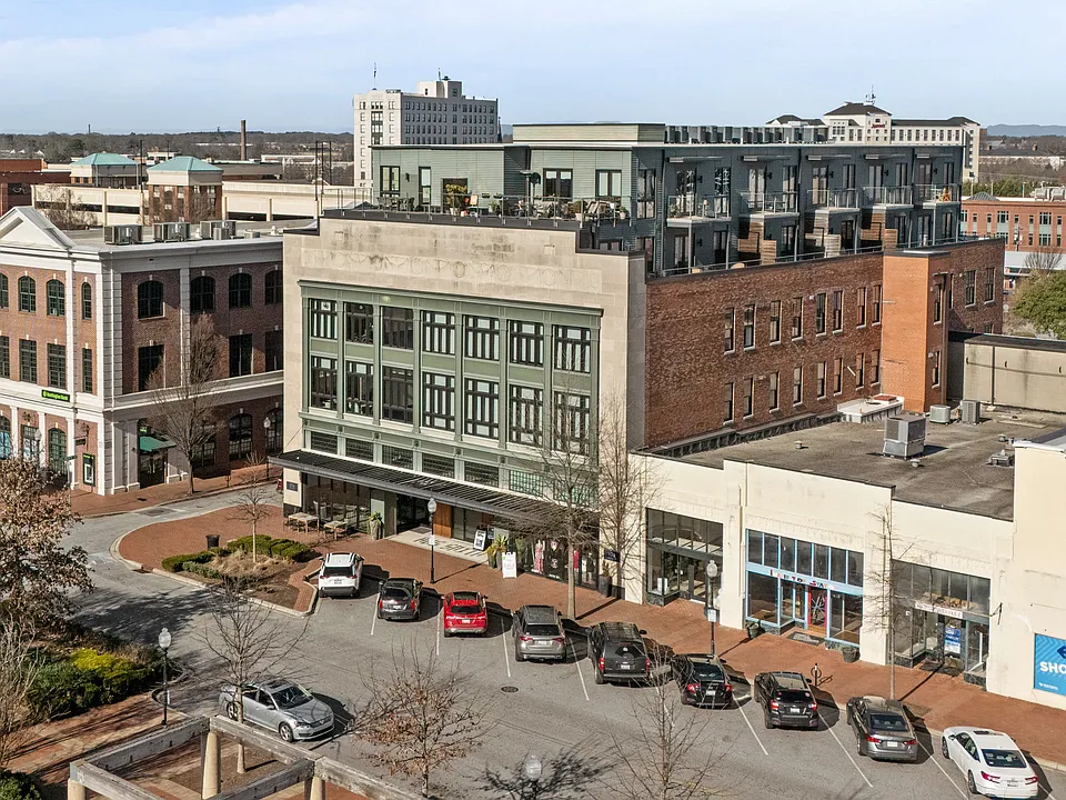 Aug Smith on Main