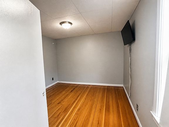 4th image of 283-289 5th St