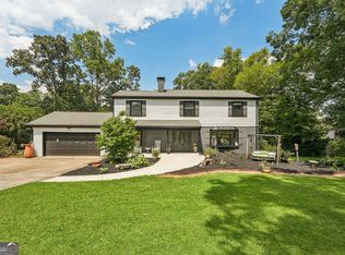 524 Golf View Dr, Peachtree City, GA 30269