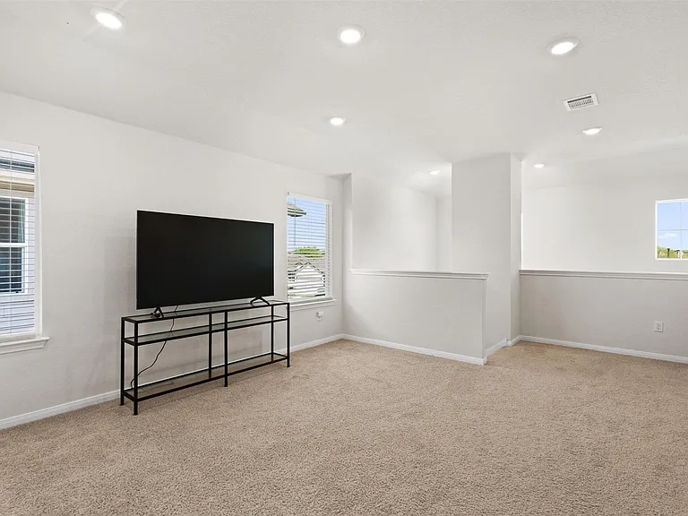 228 Brooklyn Dr — Photo 19