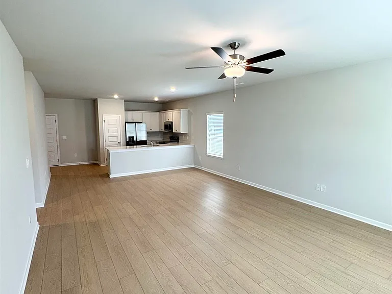 22733 Dashwood Ln — Photo 7