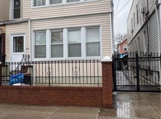 (Undisclosed Address), Rockaway Park, NY 11694