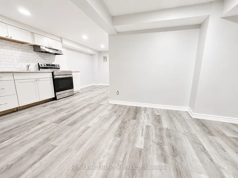 88 Bernick Dr #B — Photo 4