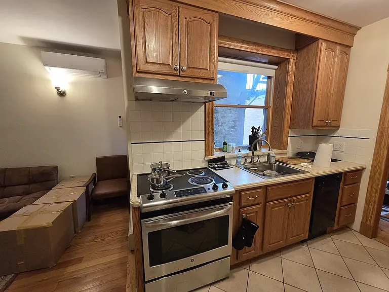 18 S Russell St #3 — Photo 4