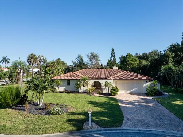 37 Waterford Dr, Englewood, FL 34223