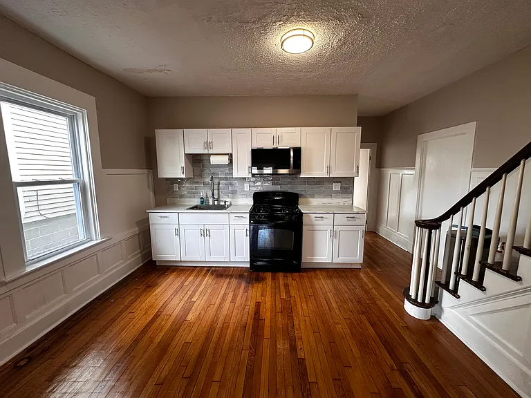 22 Jouvette St #1 — Photo 1