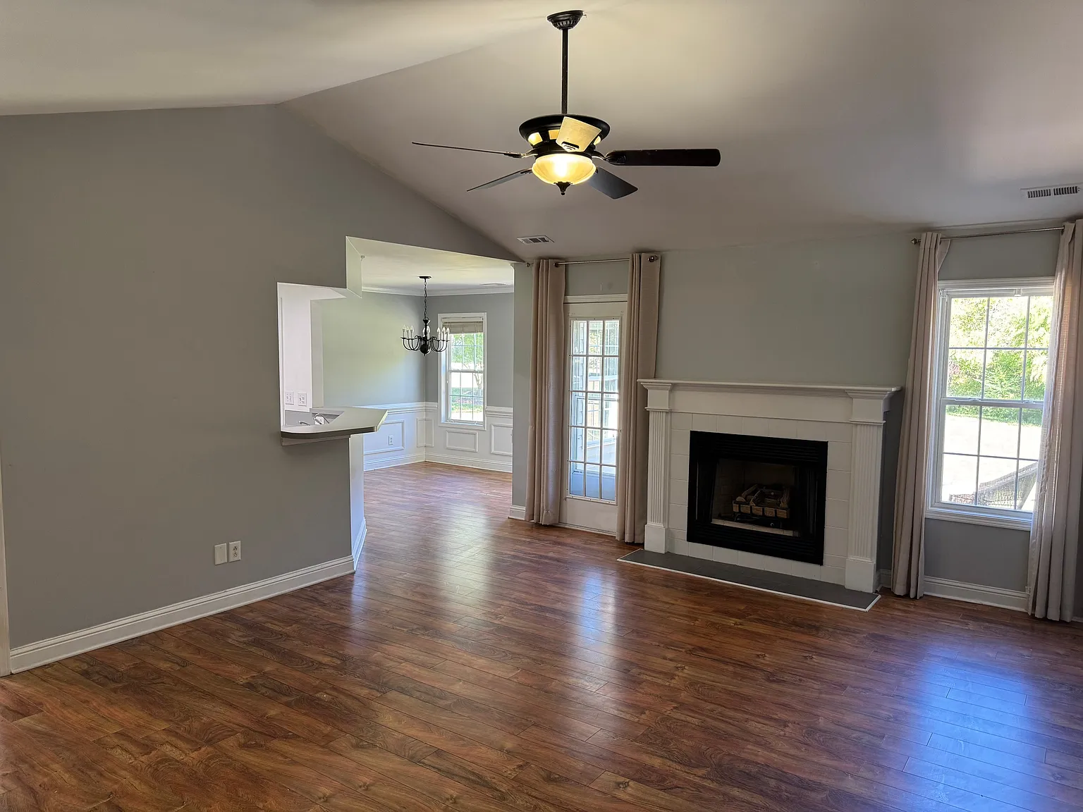 3 bed, 1695 sqft, $1,950 — Photo 4