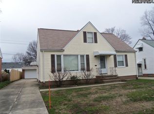 1300 Commonwealth Ave, Mayfield Heights, OH 44124