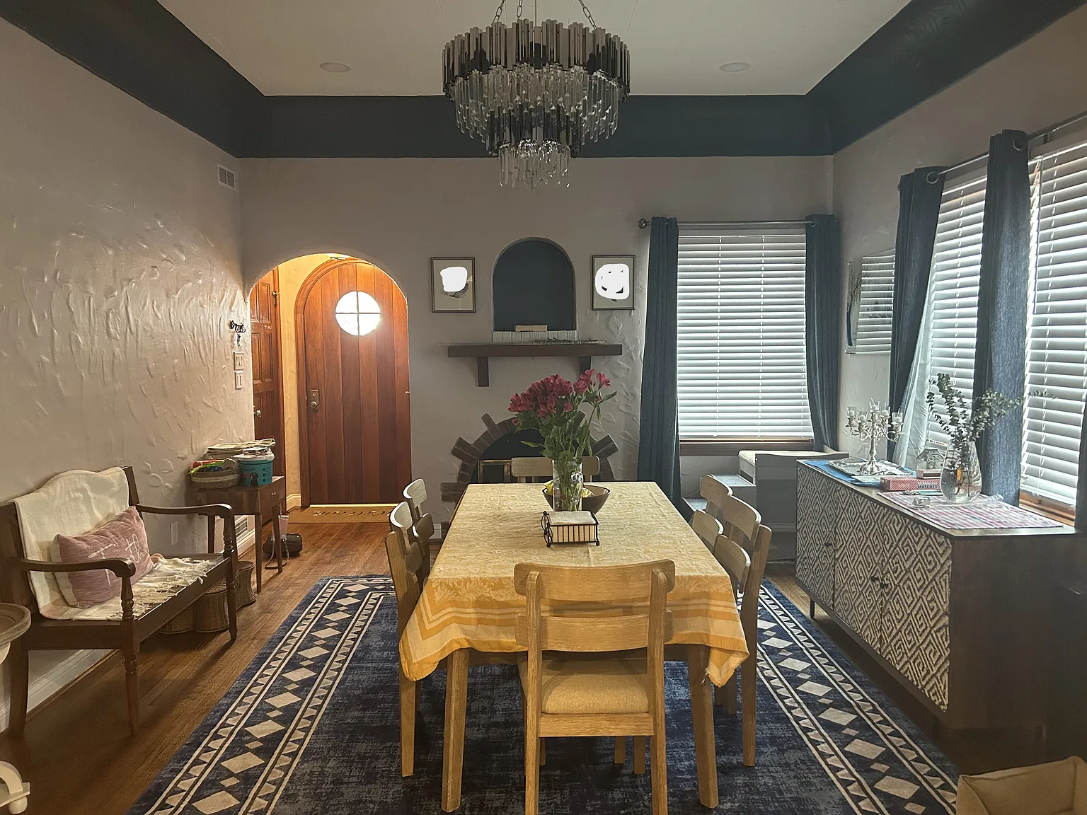 3 bed, 2500 sqft, $2,850 — Photo 2