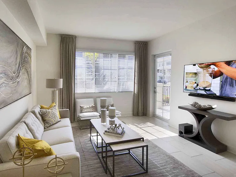 Midtown Aventura — Photo 6