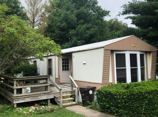 83 Center St, Augusta, IL 62311