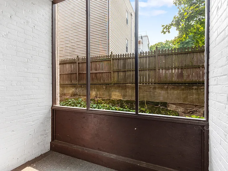 315 Tappan St #1 — Photo 18