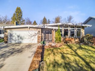 94 Glenwood Cres, Saint Albert, AB T8N1X5