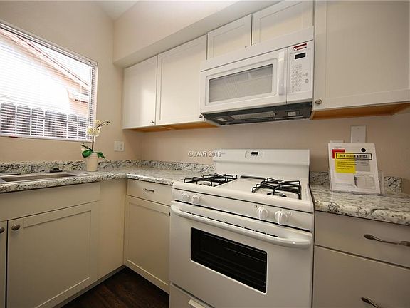 5th image of 3945 Steinbeck Dr