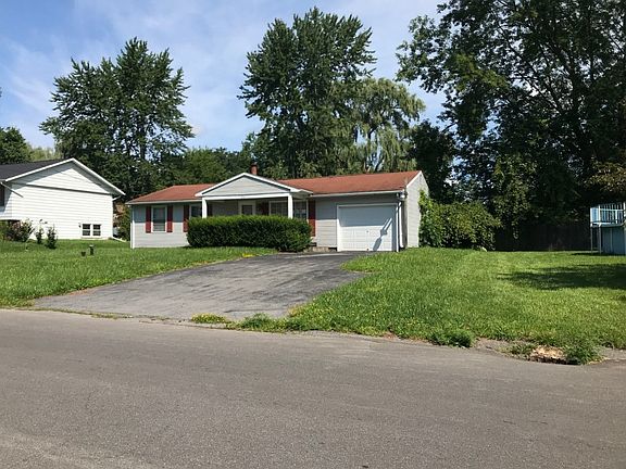 3rd image of 302 Idlewood Blvd