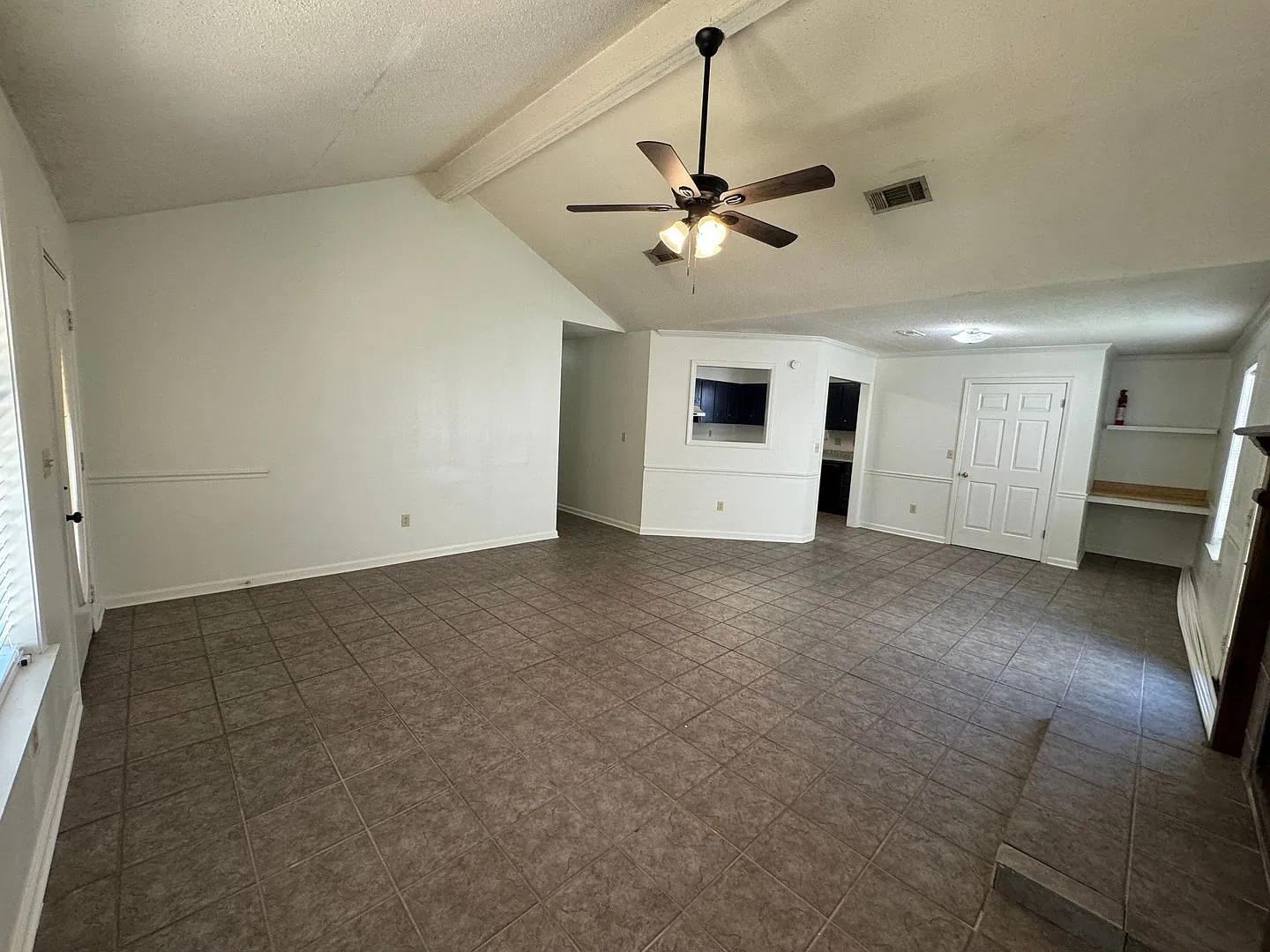 3BR/2BA Home — Photo 3
