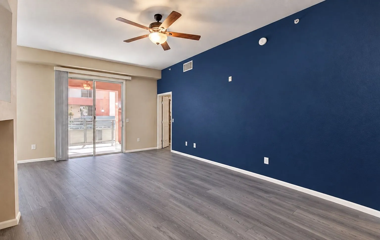 Fully Furnished Corner Unit with Spacious Patio — Photo 4