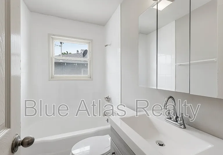 3643 Lafayette Ave #1 — Photo 11
