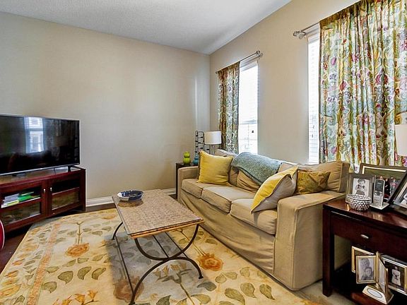 4th image of 6040 Glade Run Ct
