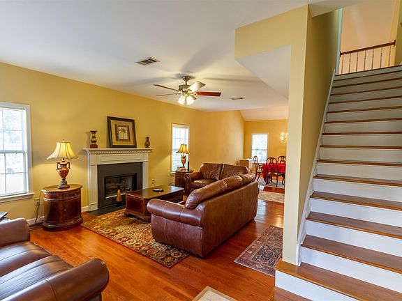 5th image of 108 Ryan Ct