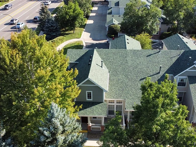 640 S Yarrow St — Photo 1