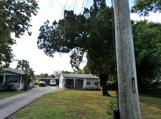 2107 S 33rd St, Fort Pierce, FL 34947