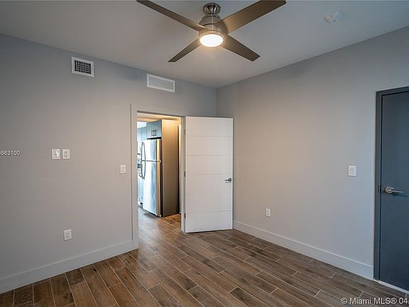 4th image of 1567 Meridian Ave #6