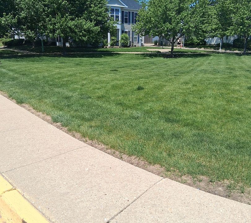2nd image of 1015 Symphony Dr