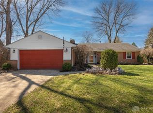 88 E Elmwood Dr, Dayton, OH 45459