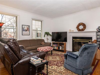 3 Park Ln APT 2D, Mount Vernon, NY, 10552