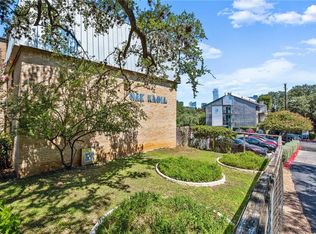 620 S 1st St APT 102, Austin, TX 78704
