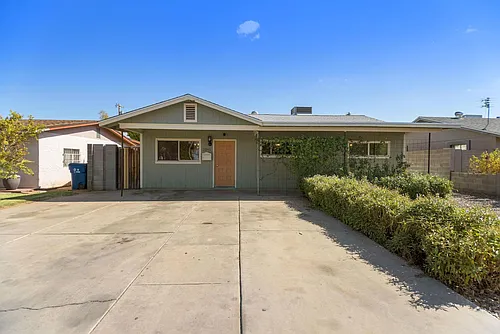 2045 E Don Carlos Ave Photo 1