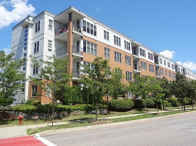 Sunny condo on top floor
