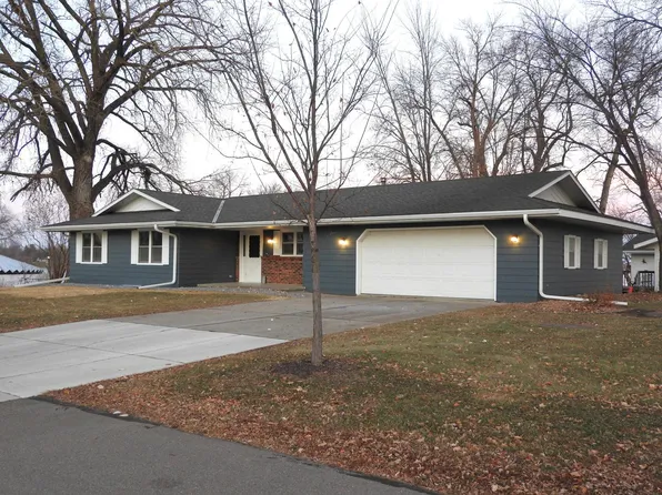 169 1st St S, Winsted, MN 55395