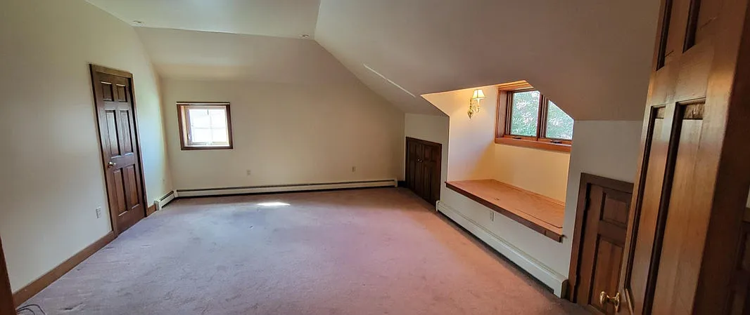 3 bed, 2.5 bath, 1817 sqft, $2,000 — Photo 2