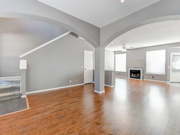 16913 Langland Rd — Photo 3
